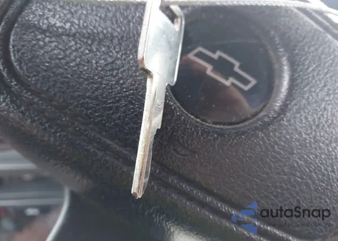 1990 Chevrolet Gmt-400 C1500 z USA, uszkodzony, nr VIN 1GCDC14Z6LZ215714